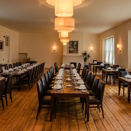 Dcu Glasnevin Hotel 2*